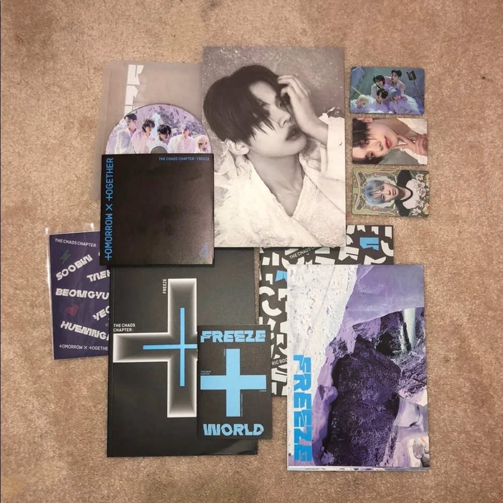 TXT Freeze Album (Yeonjun PC and Postcard)